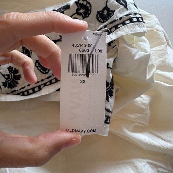 NWT Old Navy embroidered Mini Swing Dress Open Neck Cotton Flutter Empire Waist - Picture 11 of 15